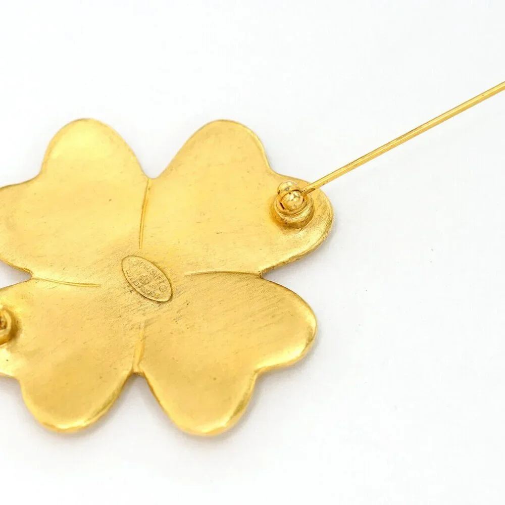 CHANEL CC Logo Clover Brooch Gold Tone Pin 95P Auth #24346 - Picture 6 of 12